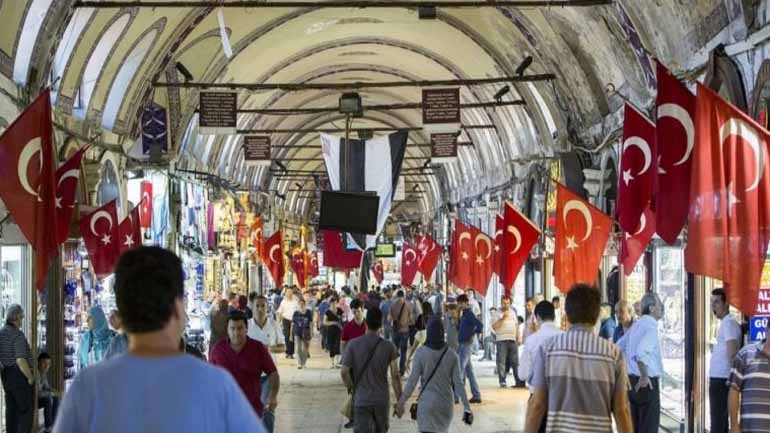 Bloomberg: Κίνδυνος να τεθεί εκτός ελέγχου η οικονομία της Τουρκίας